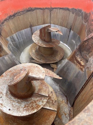 2020 Kuhn VT144 Grinder Mixer