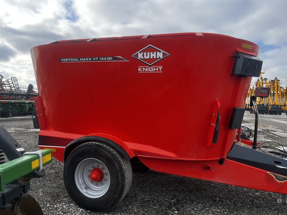 2020 Kuhn VT144 Grinder Mixer