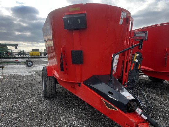 2020 Kuhn VT144 Grinder Mixer