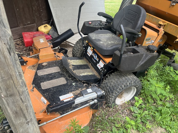 2012 Woods FZ28K Mower/Front Deck