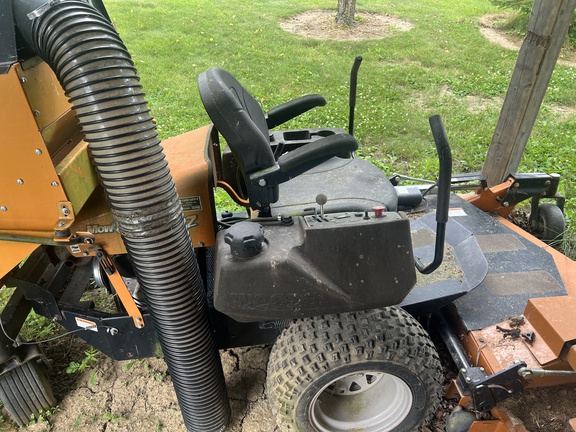 2012 Woods FZ28K Mower/Front Deck