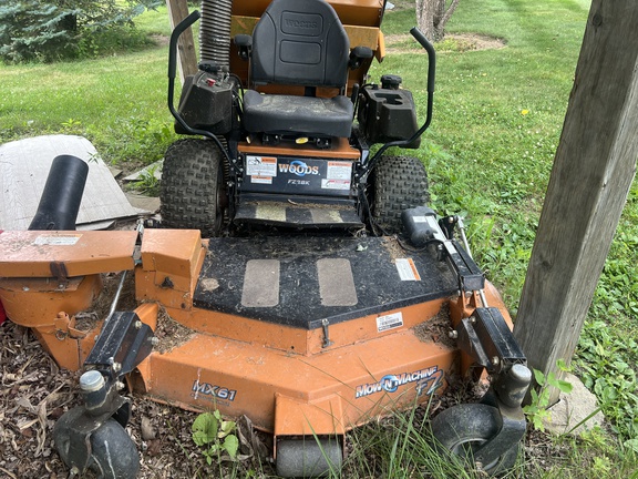 2012 Woods FZ28K Mower/Front Deck