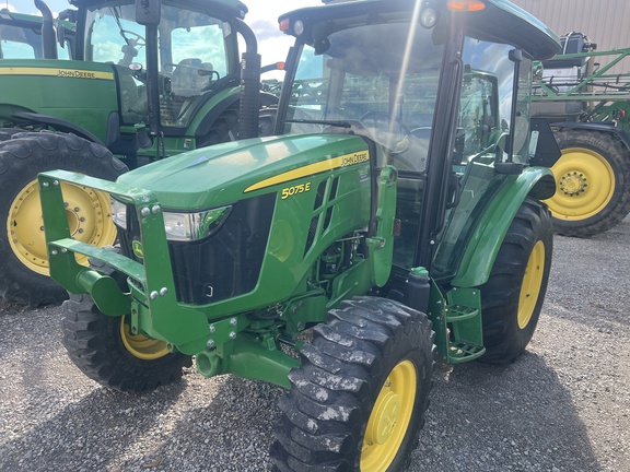 2018 John Deere 5075E Tractor