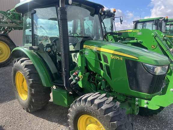 2018 John Deere 5075E Tractor