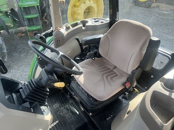 2018 John Deere 5075E Tractor