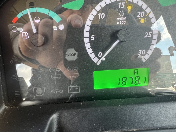 2018 John Deere 5075E Tractor