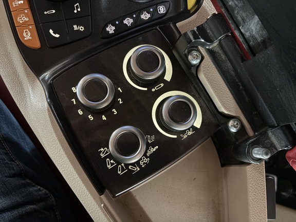 2021 Case IH Steiger 620 AFS Quad Tractor Rubber Track