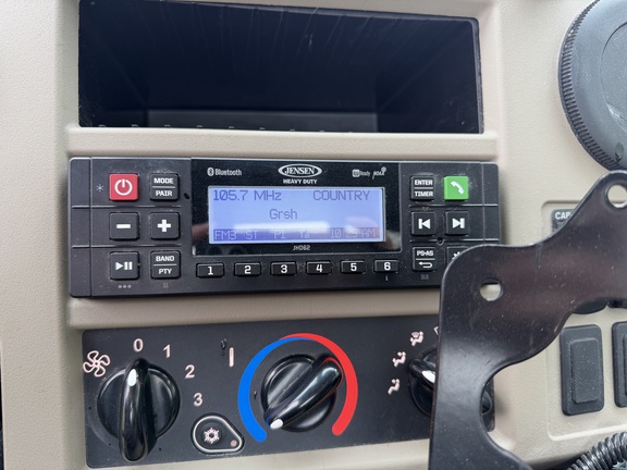 2024 John Deere XUV 835R ATV