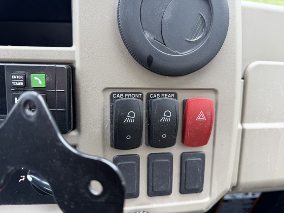 2024 John Deere XUV 835R ATV