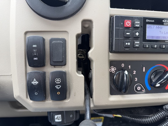 2024 John Deere XUV 835R ATV