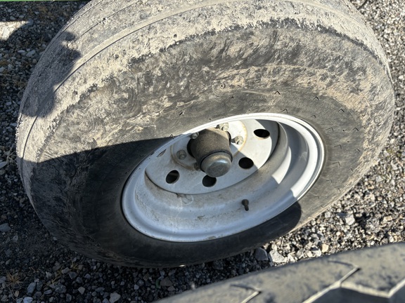 2011 Unverferth AWS-36 Header Transport