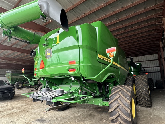 2024 John Deere S780 Combine