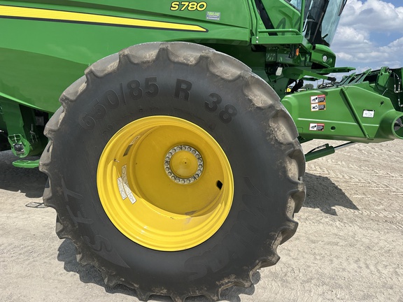 2024 John Deere S780 Combine