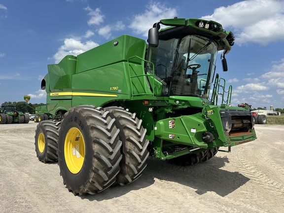 2024 John Deere S780 Combine