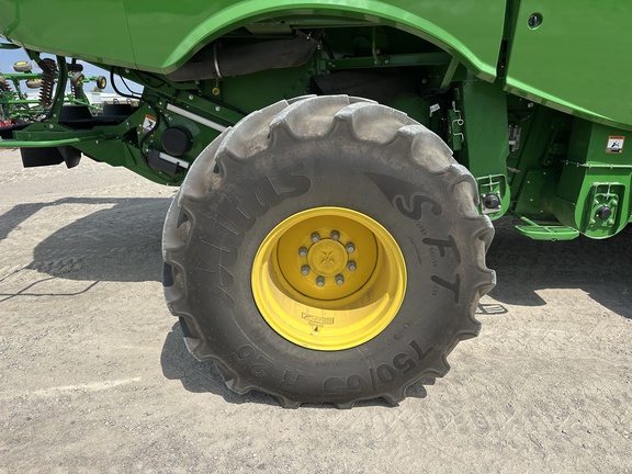 2024 John Deere S780 Combine