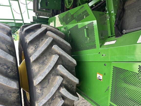 2024 John Deere S780 Combine