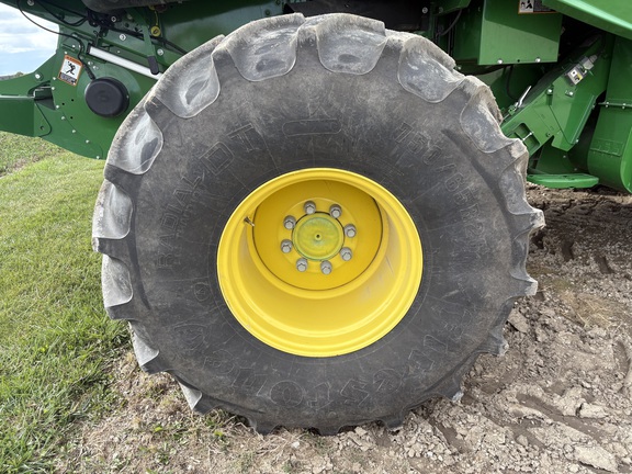 2022 John Deere S760 Combine