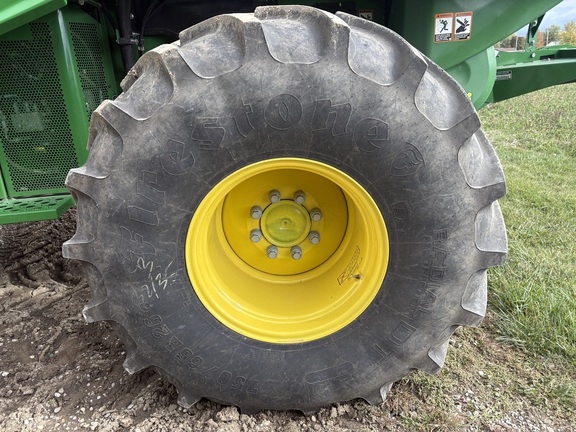 2022 John Deere S760 Combine