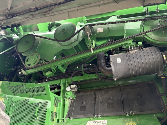 2022 John Deere S760 Combine