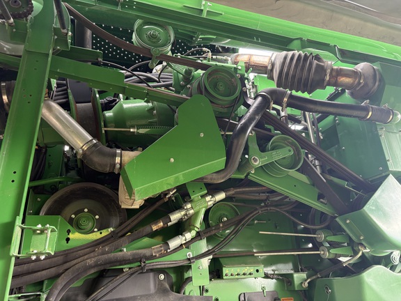 2022 John Deere S760 Combine