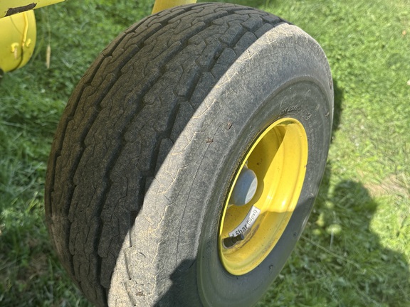 2022 John Deere 649 Header Forage