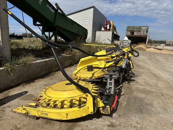 2022 John Deere 772 Header RowCrop