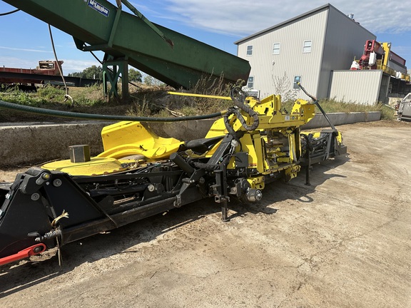 2022 John Deere 772 Header RowCrop