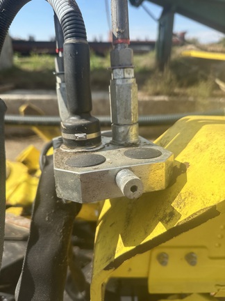 2022 John Deere 772 Header RowCrop