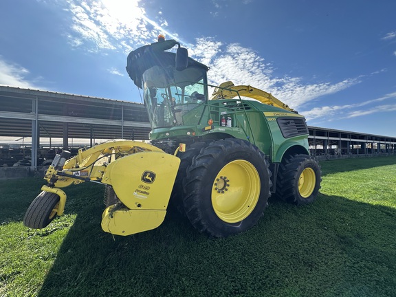 2022 John Deere 9900 Forage Harvester
