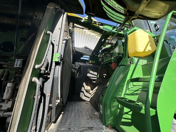 2022 John Deere 9900 Forage Harvester