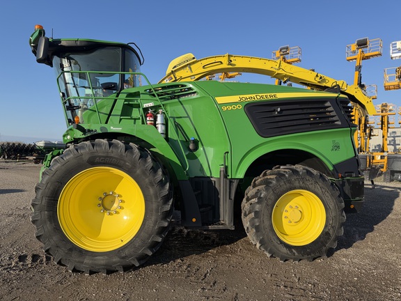 2022 John Deere 9900 Forage Harvester