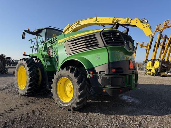 2022 John Deere 9900 Forage Harvester