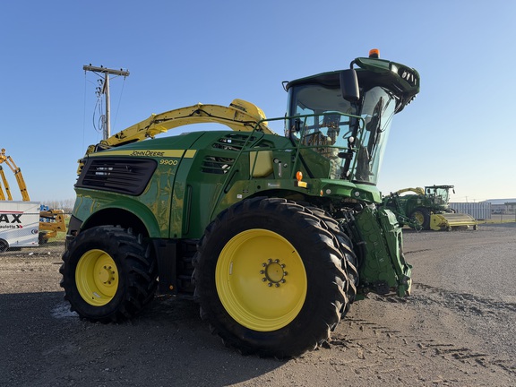 2022 John Deere 9900 Forage Harvester