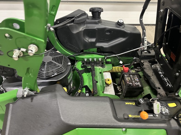 2024 John Deere Z930M Mower/Zero Turn
