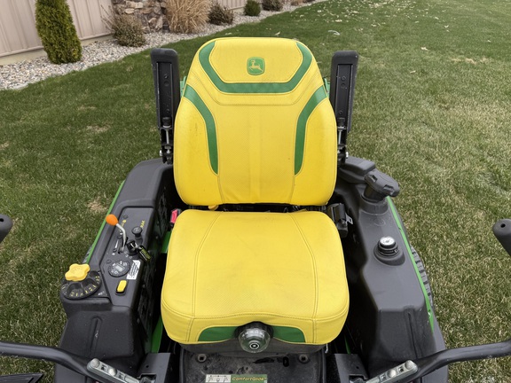 2024 John Deere Z930M Mower/Zero Turn