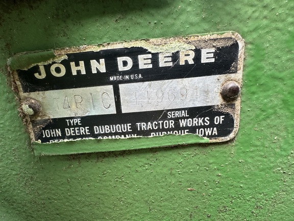 1971 John Deere 1020 Tractor