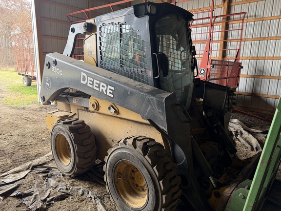 2017 John Deere 330G Skid Steer Loader