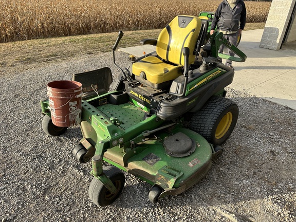 2019 John Deere Z950R Mower/Zero Turn