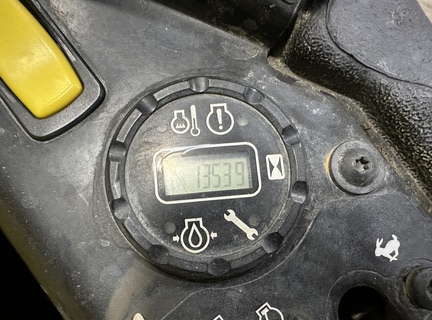 2019 John Deere Z950R Mower/Zero Turn