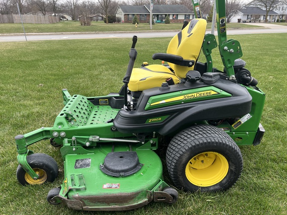 2019 John Deere Z950R Mower/Zero Turn