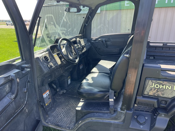 2020 John Deere XUV 835M ATV