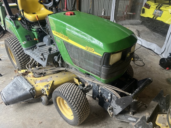 2005 John Deere 2210 Tractor Compact