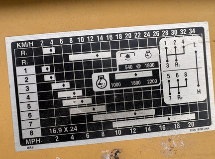 1989 Ford 545 Tractor