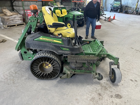 2019 John Deere Z955M EFI Mower/Zero Turn