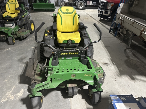 2023 John Deere Z920M Mower/Zero Turn