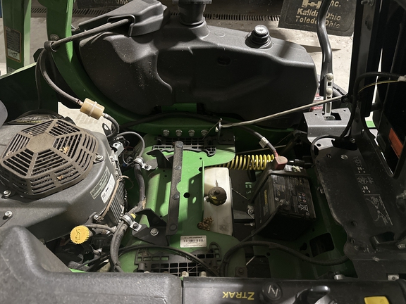 2023 John Deere Z920M Mower/Zero Turn