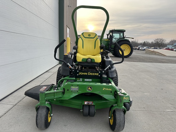 2023 John Deere Z920M Mower/Zero Turn