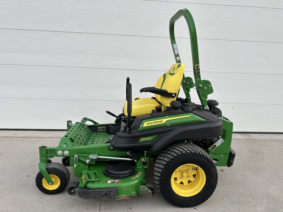 2023 John Deere Z920M Mower/Zero Turn