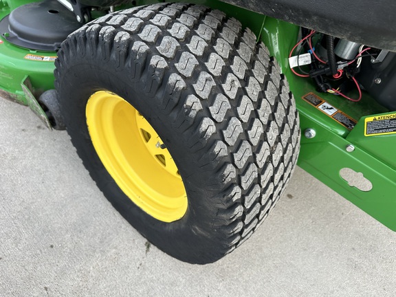 2023 John Deere Z920M Mower/Zero Turn
