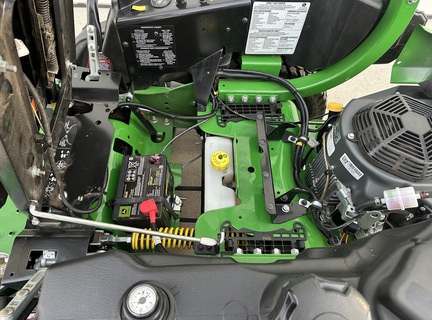 2023 John Deere Z920M Mower/Zero Turn